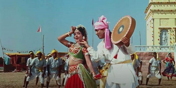 Bol Gori Bol Tera Kaun Piya Lyrics